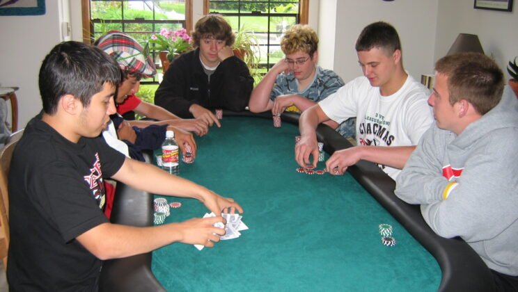 Competitor Analysis in Poker SEO: How to Outrank Rivals